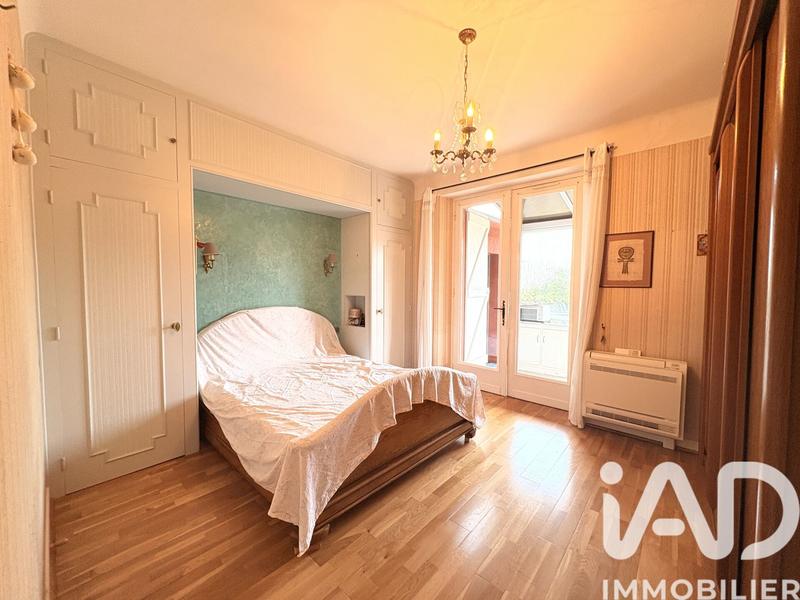 Maison - 137 m² - 6 pièces