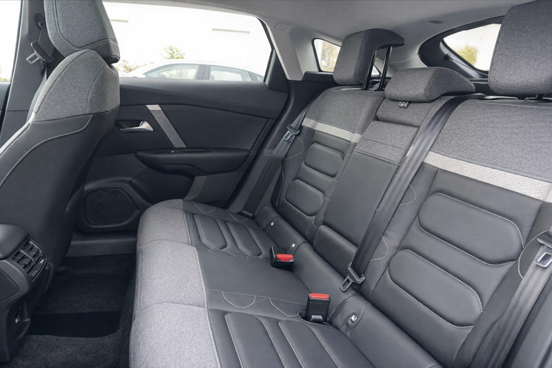 Citroën C4 III 1.5 BlueHDi 130 Eat8 Shine - Automatique Entretien constructeur