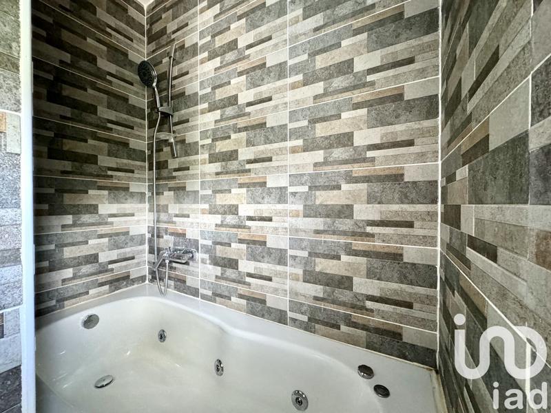 Maison - 102 m² - 4 pièces