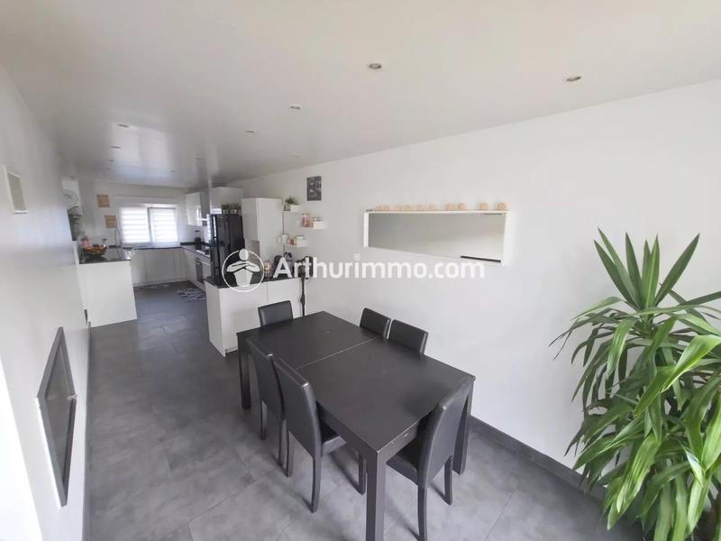 Maison - 140 m² - 6 pièces