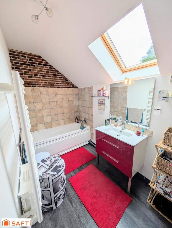 Maison - 122 m² - 4 pièces