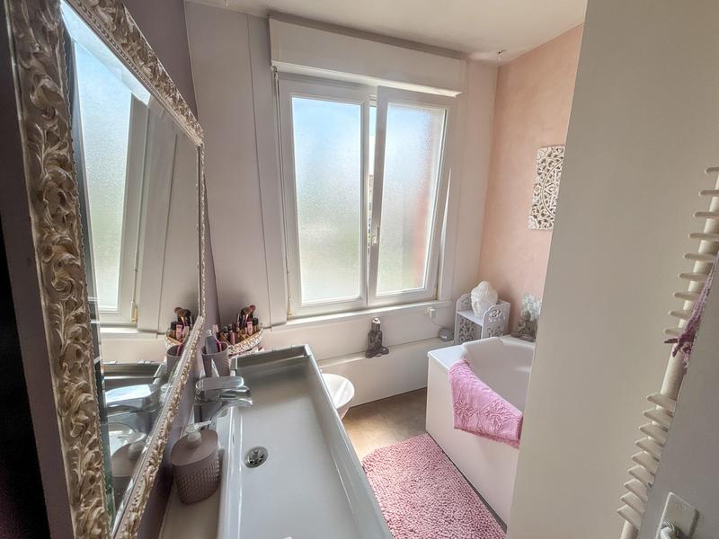 Maison - 98 m² - 4 pièces