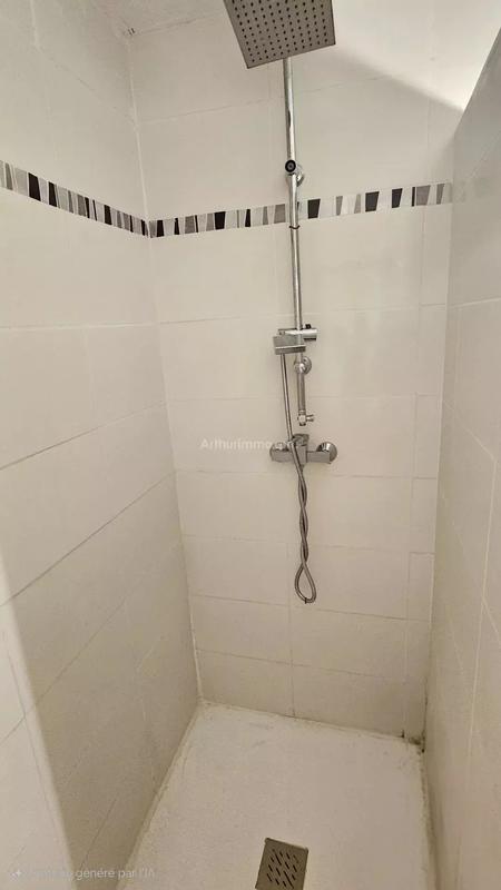 Maison - 93 m² - 5 pièces