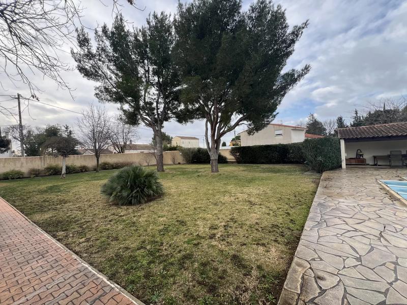 Terrain constructible - 628 m²