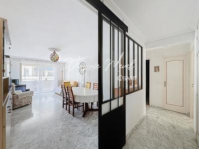 Appartement - 80 m² - 3 pièces