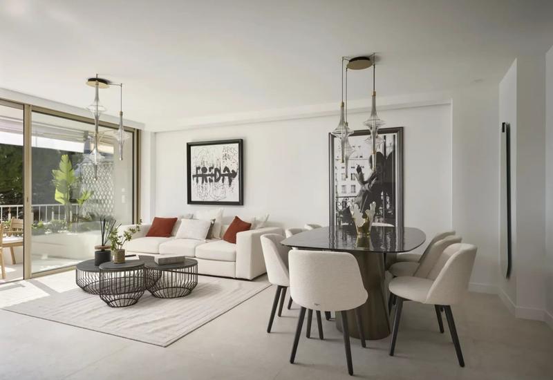 Appartement - 102 m² - 4 pièces