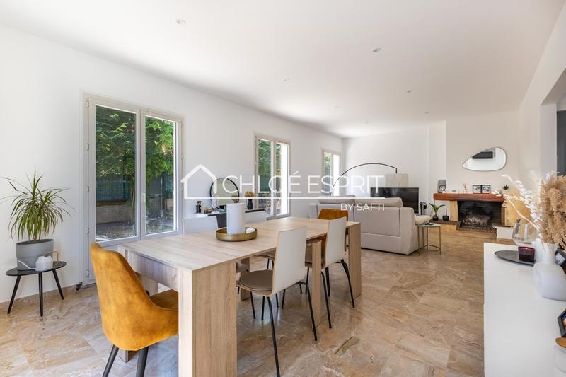 Maison - 167 m² - 10 pièces