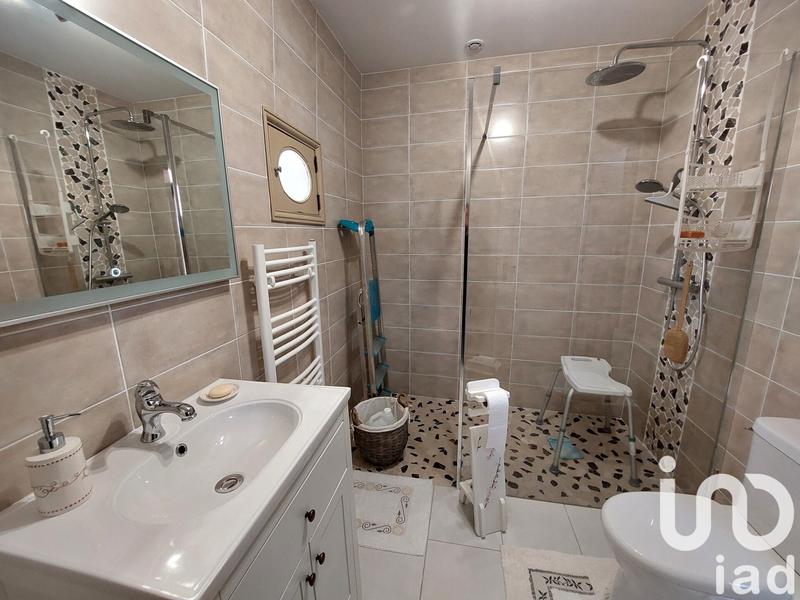 Maison - 208 m² - 7 pièces