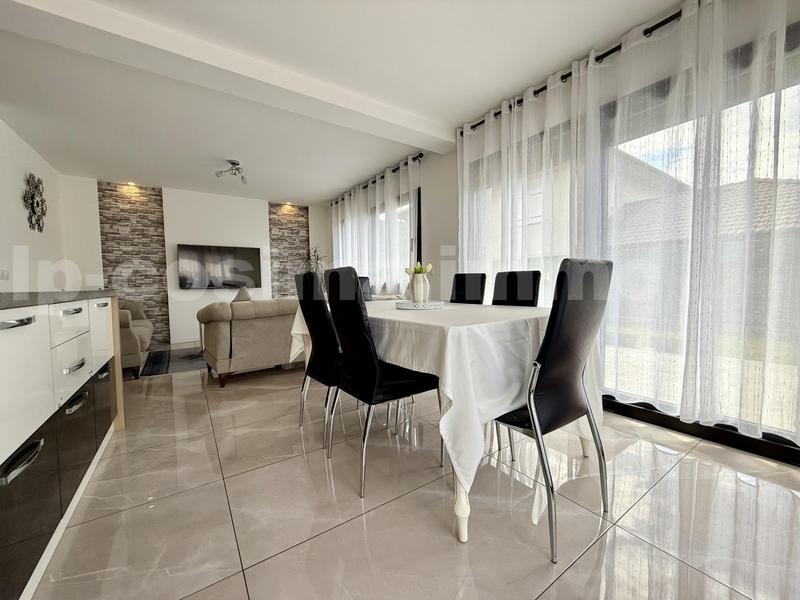 Maison - 112 m² - 5 pièces