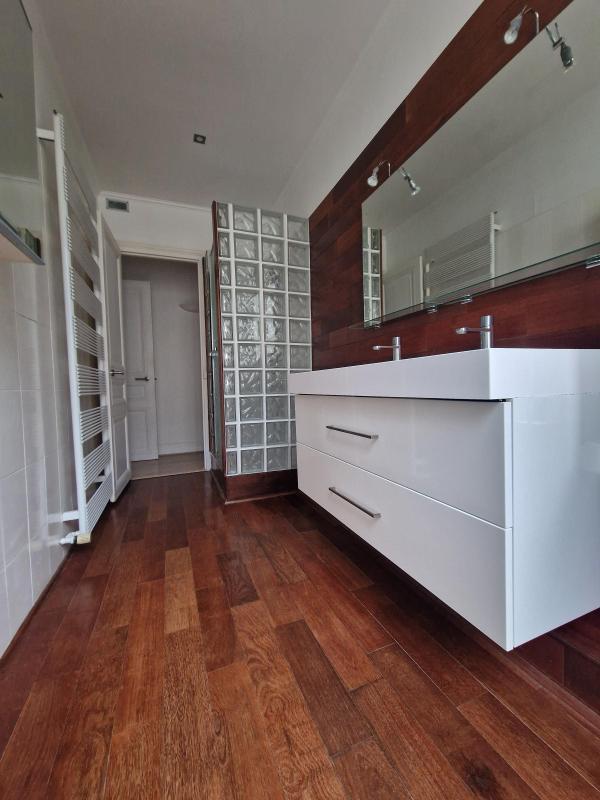 Appartement - 112 m² - 4 pièces