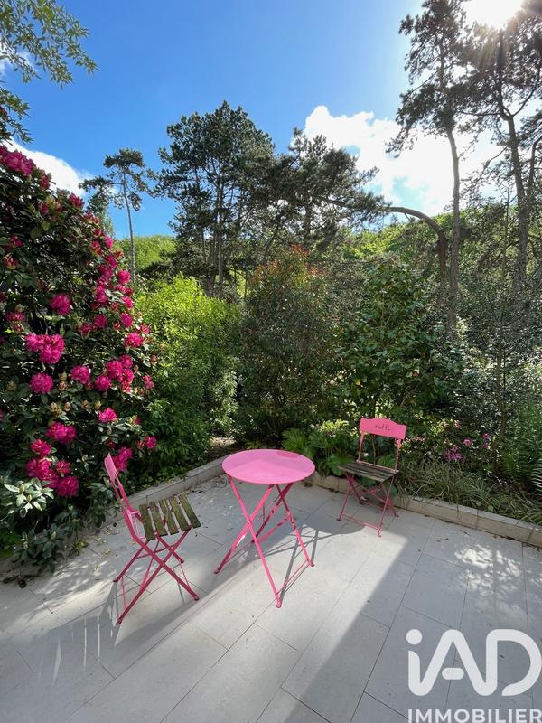 Maison - 204 m² - 8 pièces