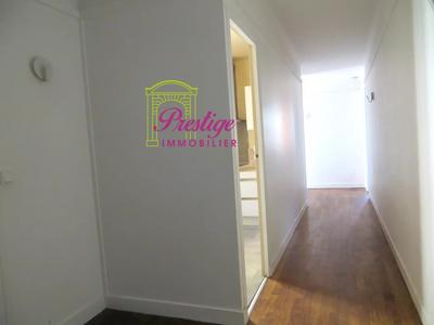 Appartement - 79 m² - 3 pièces