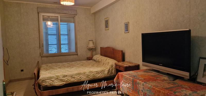 Immeuble - 900 m² - 5 pièces