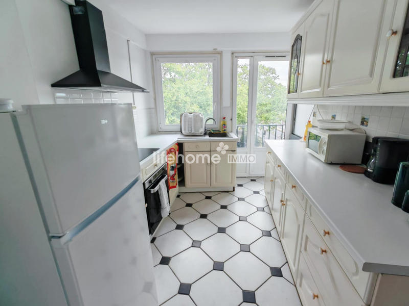 Appartement - 98 m² - 5 pièces