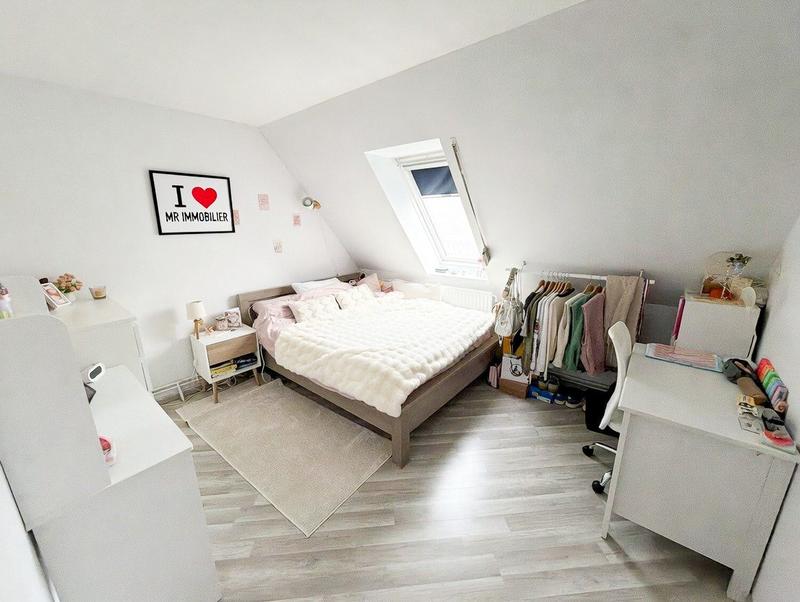 Maison - 84 m² - 5 pièces