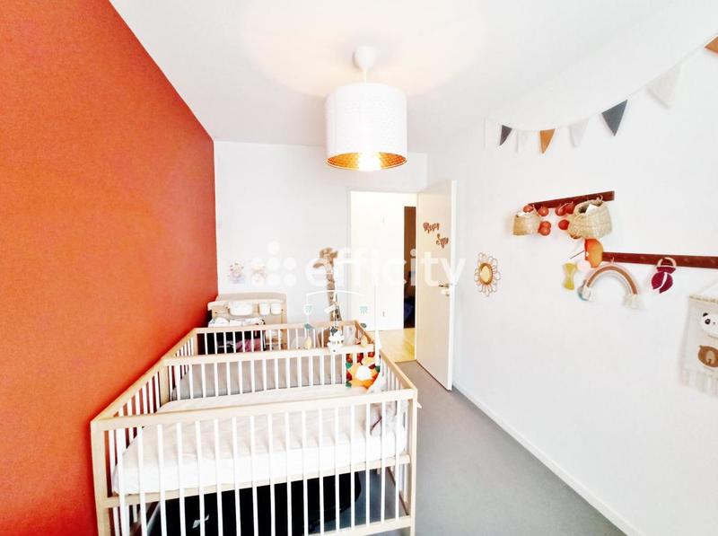 Appartement - 82 m² - 4 pièces