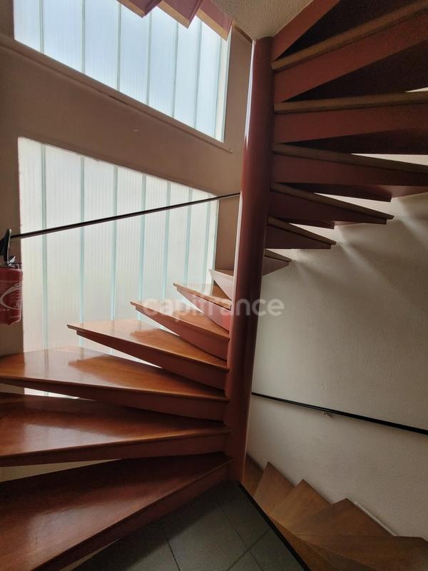 Appartement ancien - 16 m² - 1 pièce