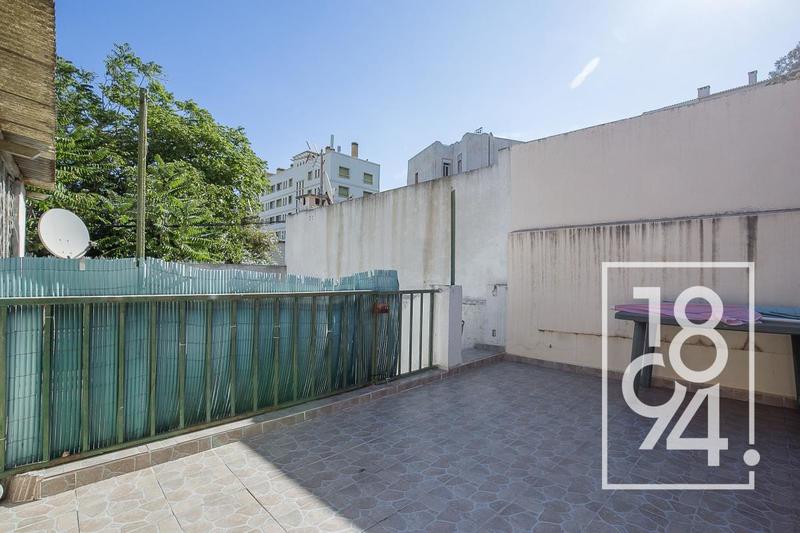 Immeuble - 222 m² - 8 pièces