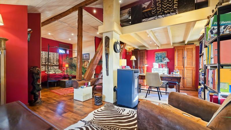 Maison - 245 m² - 7 pièces