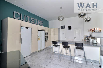 Immeuble - 336 m² - 11 pièces