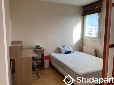 Chambre - 9 m² - 1 pièce