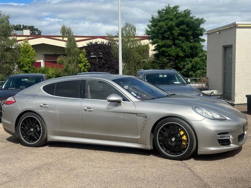 Porsche Panamera 4.8 V8 500 Turbo
