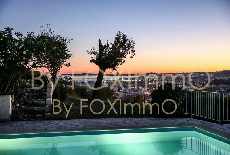 Villa - 269 m² - 9 pièces