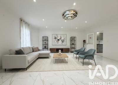 Maison - 128 m² - 7 pièces