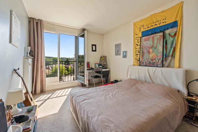 Appartement - 143 m² - 6 pièces