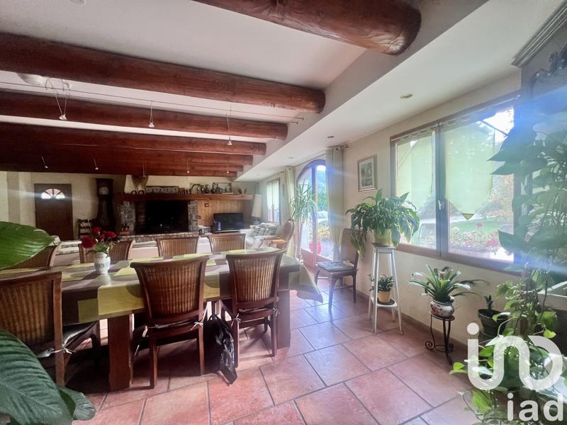 Maison - 274 m² - 10 pièces