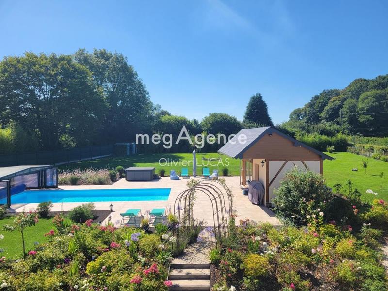 Longère - 236 m² - 9 pièces