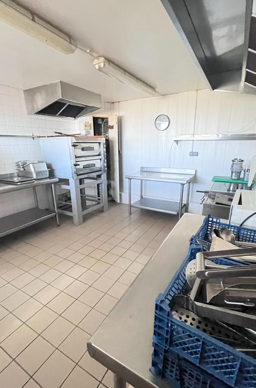 Local commercial - 150 m²