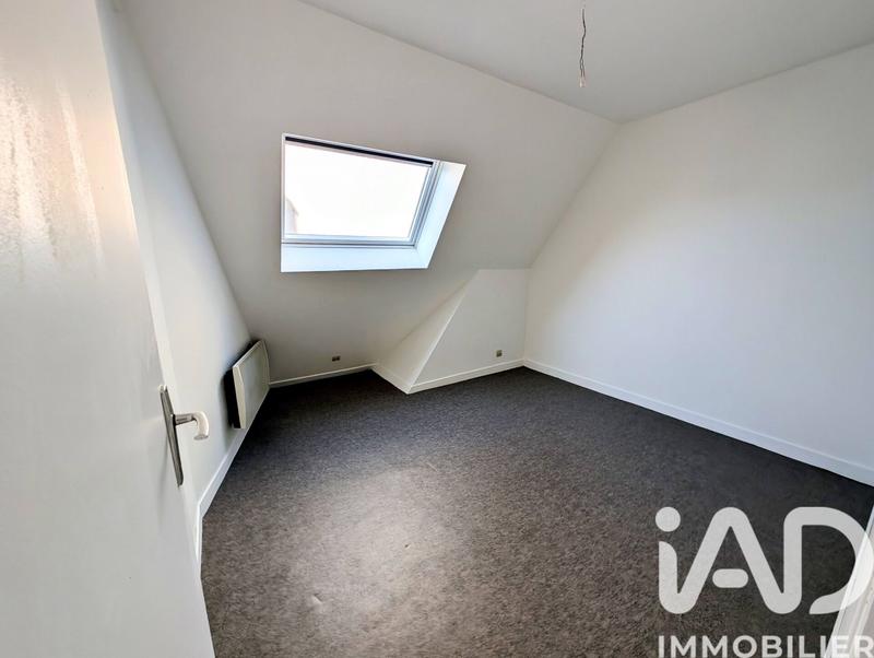 Maison - 248 m² - 9 pièces