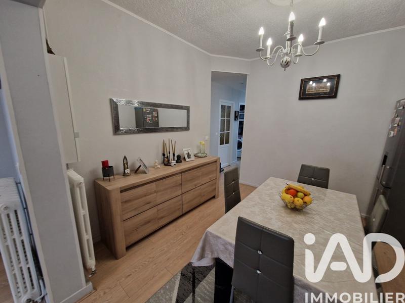 Maison - 98 m² - 5 pièces