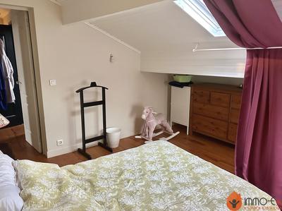 Maison - 180 m² - 7 pièces