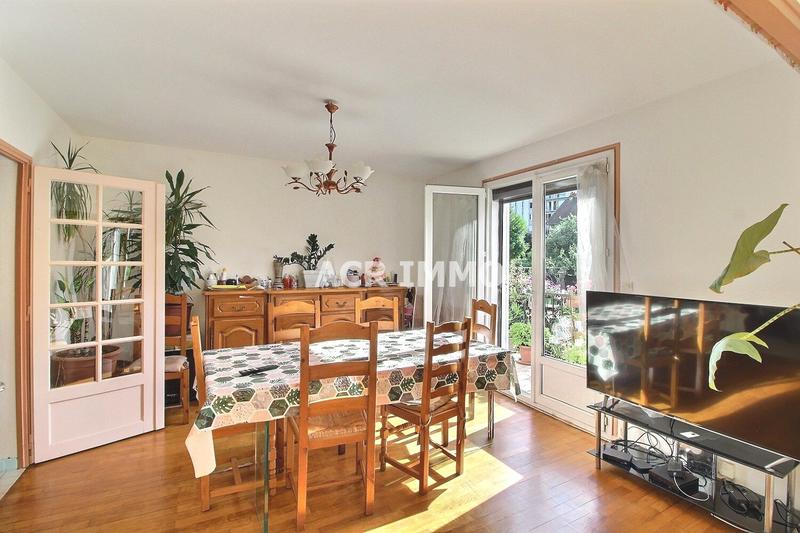 Maison - 104 m² - 6 pièces