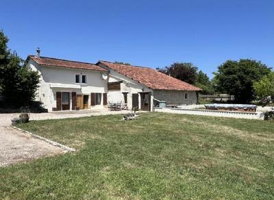 Maison - 137 m² - 4 pièces
