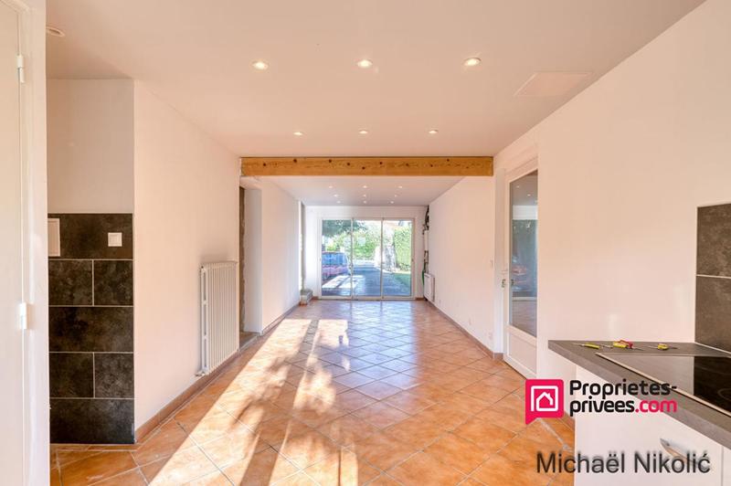 Maison - 215 m² - 10 pièces