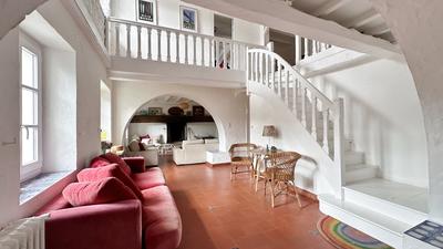 Corps de ferme - 378 m² - 7 pièces