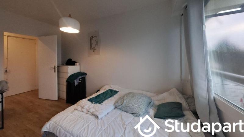 Chambre - 81 m² - 1 pièce