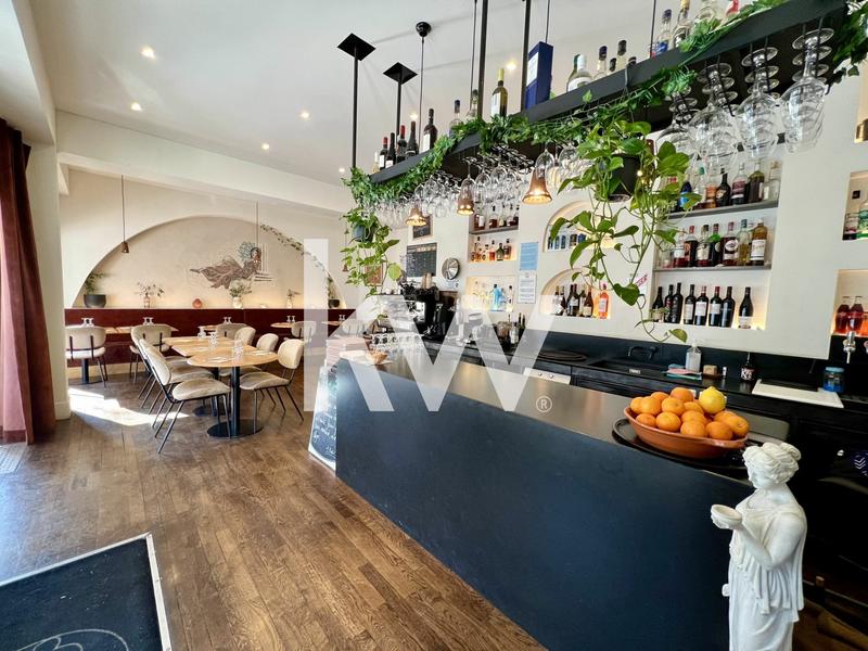 Fonds de commerce - Magasins - 136 m²