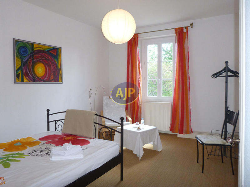 Maison - 540 m² - 15 pièces