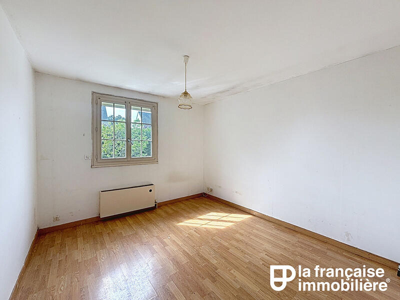 Maison - 94 m² - 5 pièces