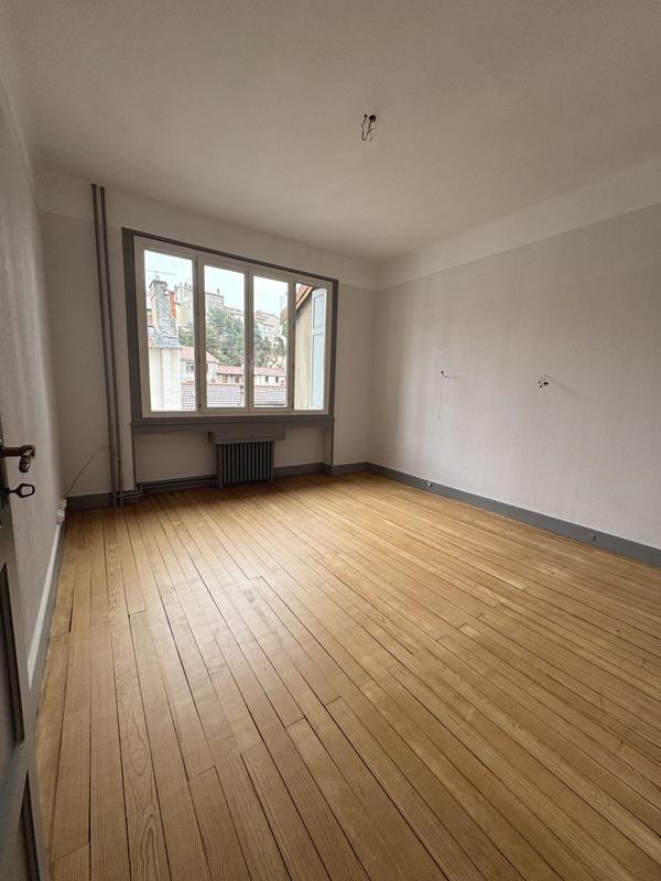Appartement - 117 m² - 5 pièces