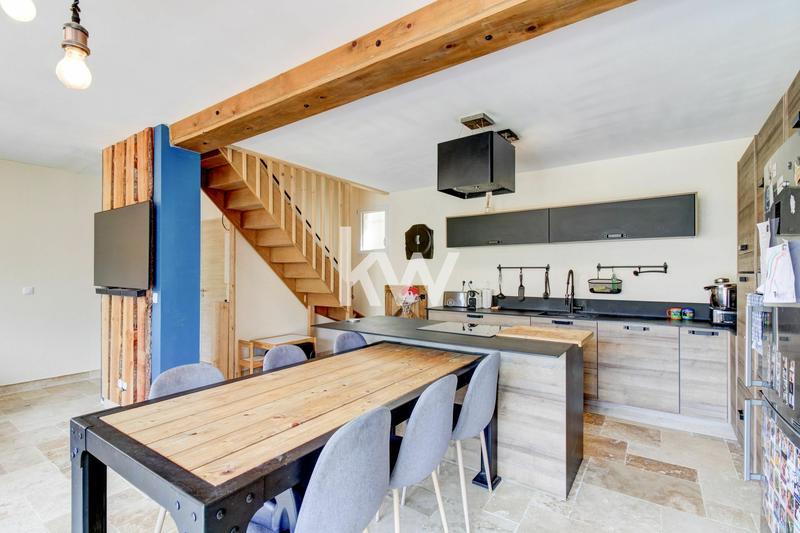 Maison - 101 m² - 5 pièces