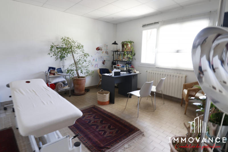 Maison - 215 m² - 6 pièces