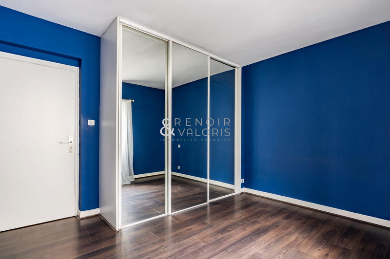 Maison - 168 m² - 9 pièces