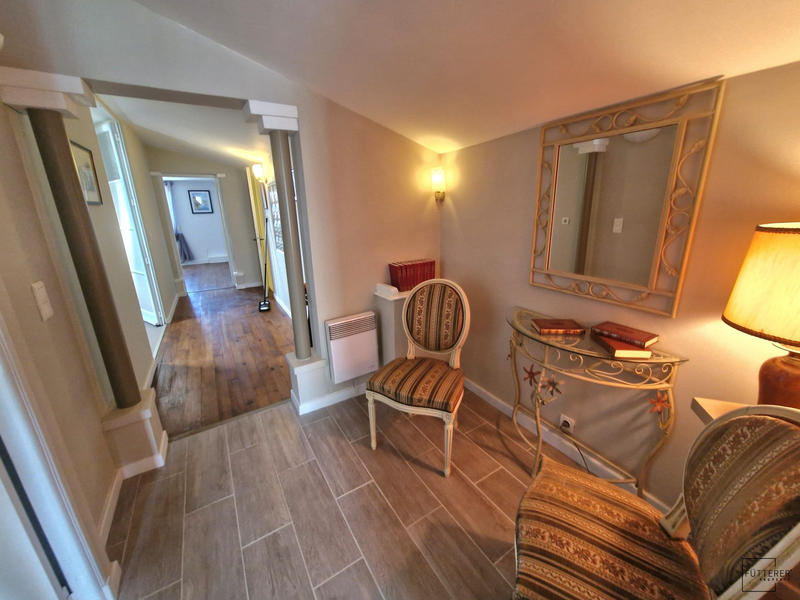 Villa - 181 m² - 6 pièces