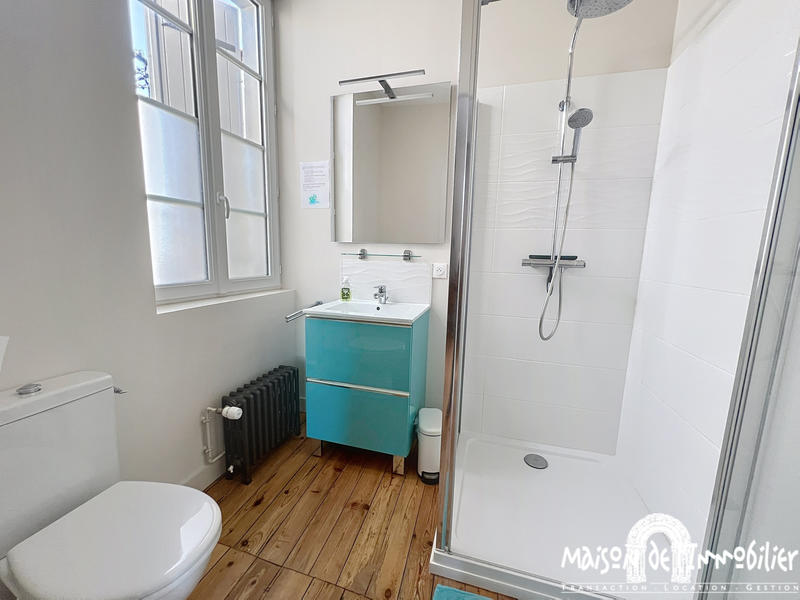 Maison - 187 m² - 7 pièces