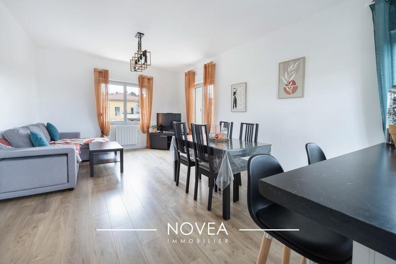 Appartement - 90 m² - 4 pièces